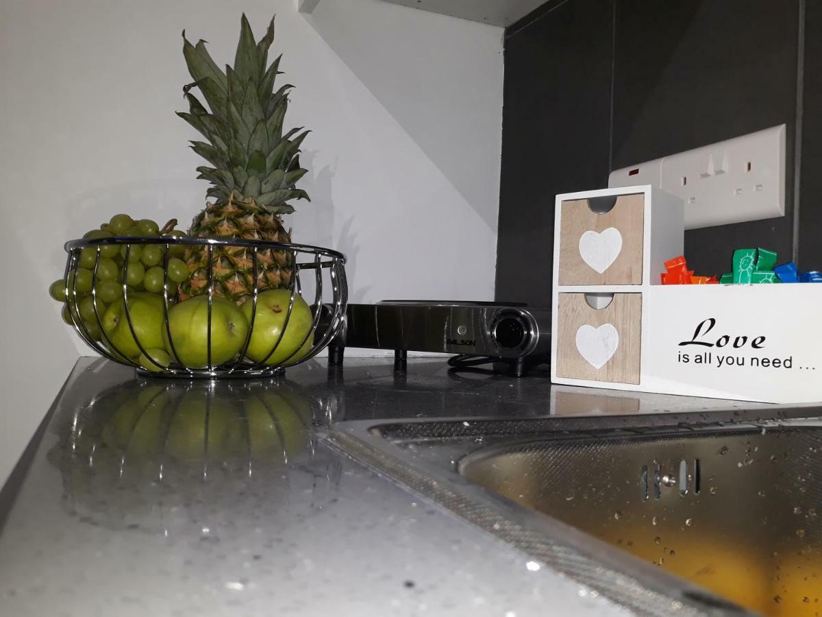 Takis Apartments Ajía Nápa Eksteriør bilde