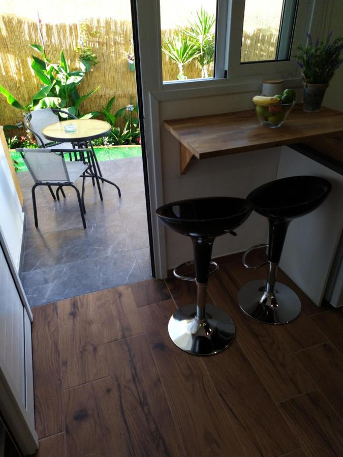 Takis Apartments Ajía Nápa Eksteriør bilde